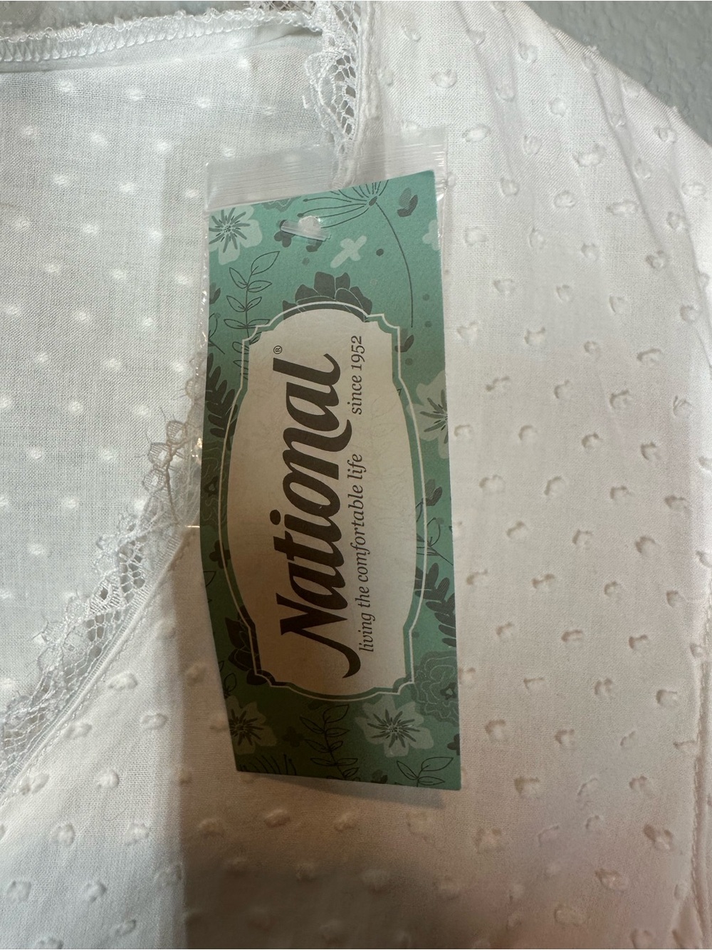NATIONAL Vintage Deadstock Women's Small V-Neck White Cotton Swiss Dot Nightgown - Picture 4 of 12